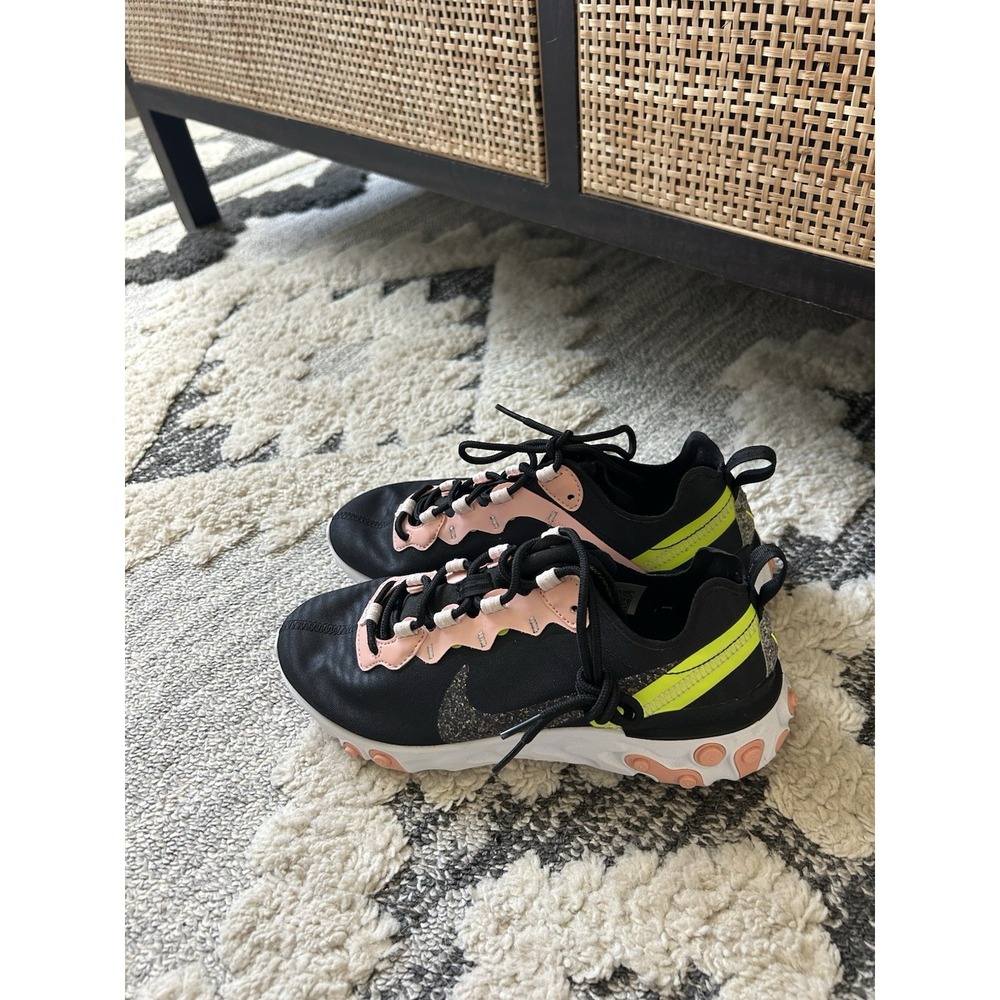 Nike Women's SZ 8 React Element 55 Premium Black/Coral CD6964-002 Running NEW